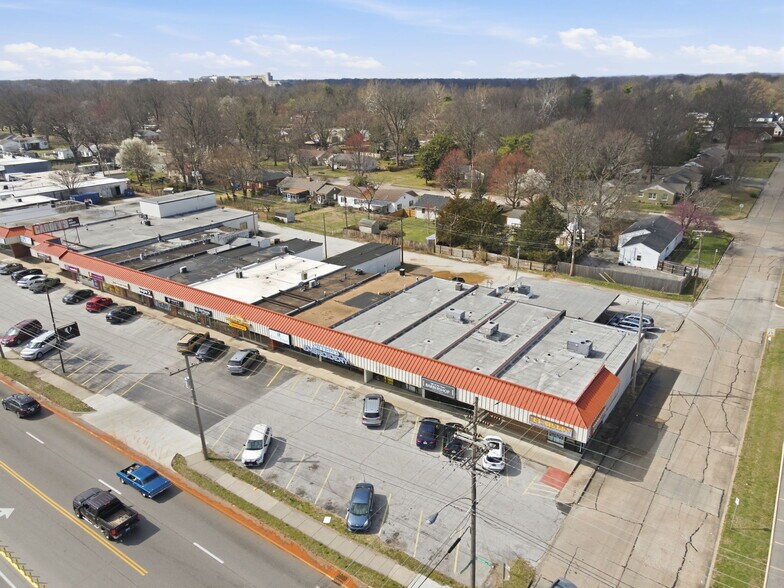 More Photos Of 1301-1349 S Glenstone Ave, Springfield General Retail For Lease