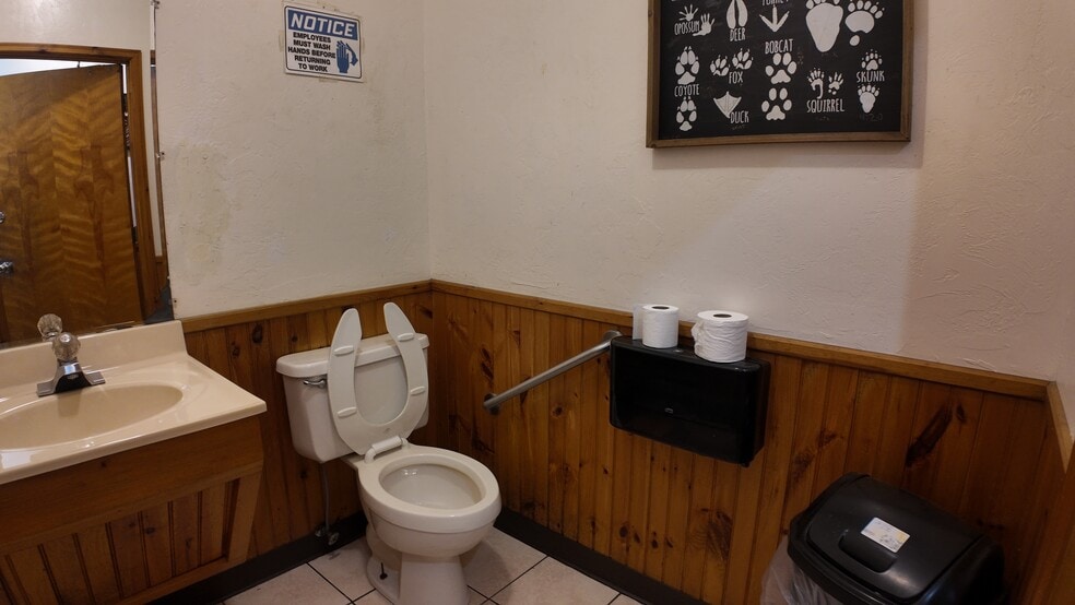 More Photos Of 6335 W Andrew Johnson Hwy, Greeneville Restaurant For Sale