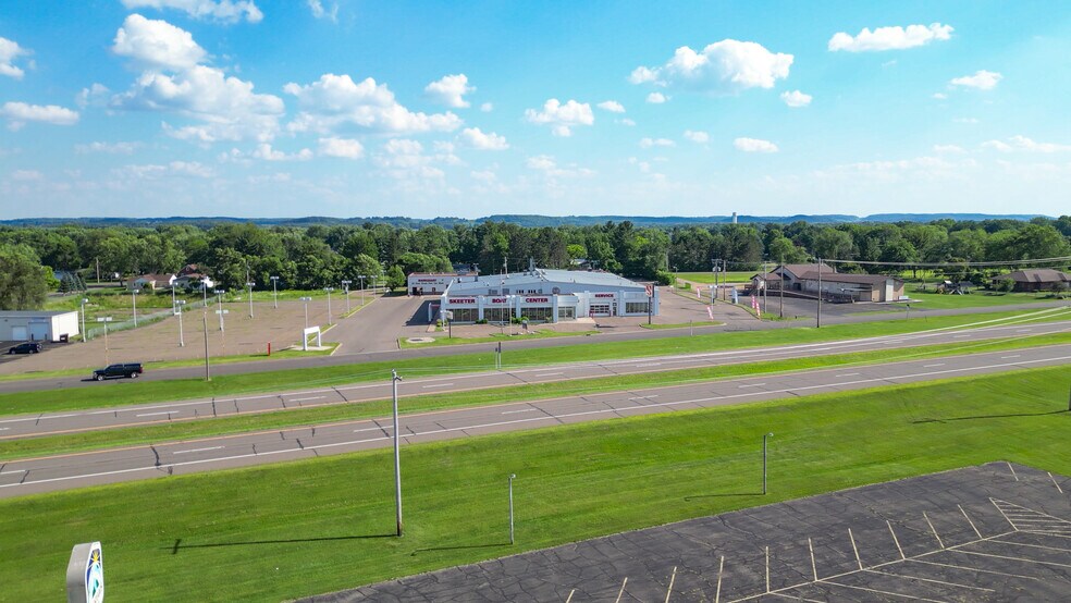 More Photos Of 321 W Prairie View Rd, Chippewa Falls Auto Repair For Sale
