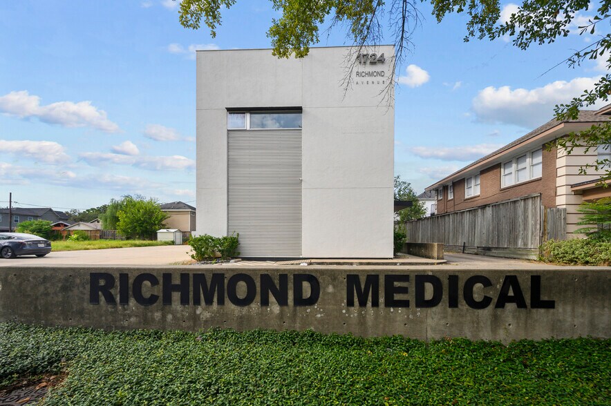 More Photos Of 1724 Richmond Ave, Houston Medical For Sale