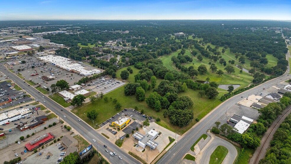 More Photos Of 901 S. Caraway Rd, Jonesboro Land For Sale