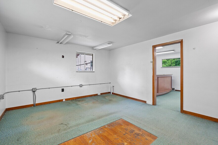 More Photos Of 9270 Old Perry Hwy, Pittsburgh Loft Creative Space For Sale
