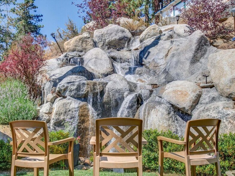 More Photos Of 611 Hwy 50, Zephyr Cove Restaurant For Sale