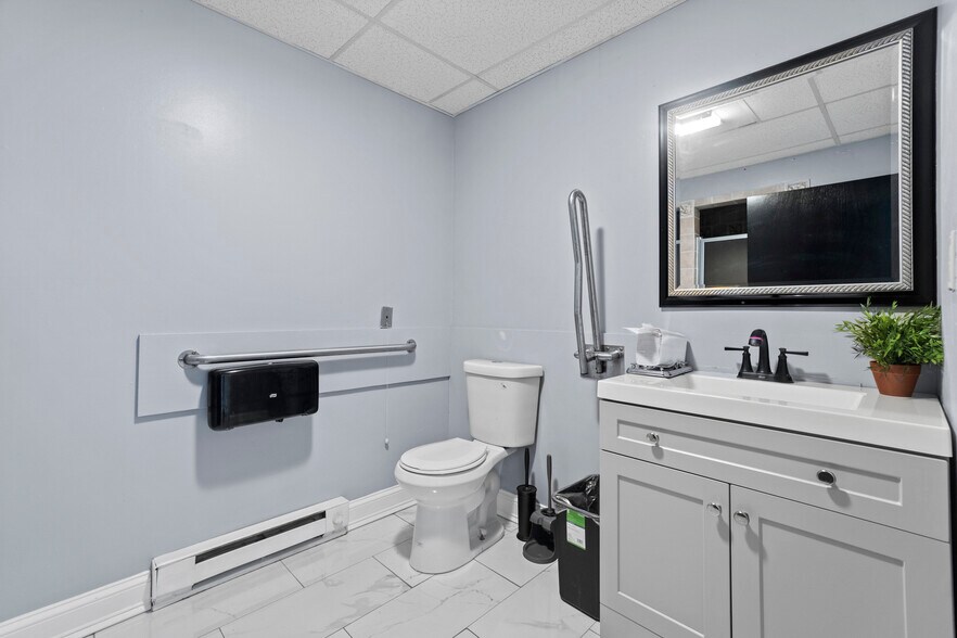 More Photos Of 1349-1355 Dixwell Ave, Hamden Warehouse For Sale