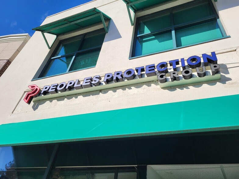 More Photos Of 1310-1348 Shermer Rd, Northbrook General Retail For Lease