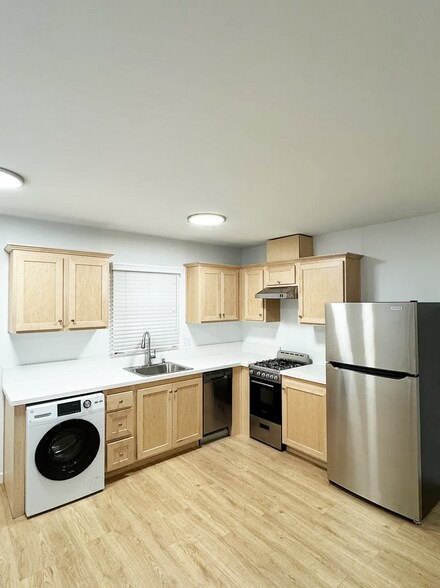More Photos Of 3245 E Wilton St, Long Beach Apartments For Sale