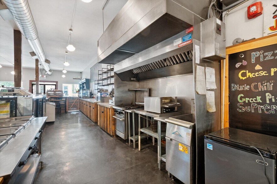 More Photos Of 104 S Main St, Glencoe Storefront Retail Residential For Sale