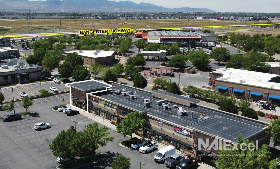 More Photos Of 3728 W 13400 S, Riverton General Retail For Lease