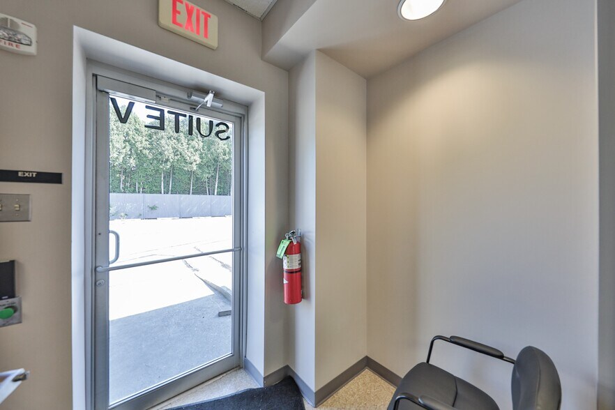 More Photos Of 2299 Brodhead Rd, Bethlehem Office For Sale