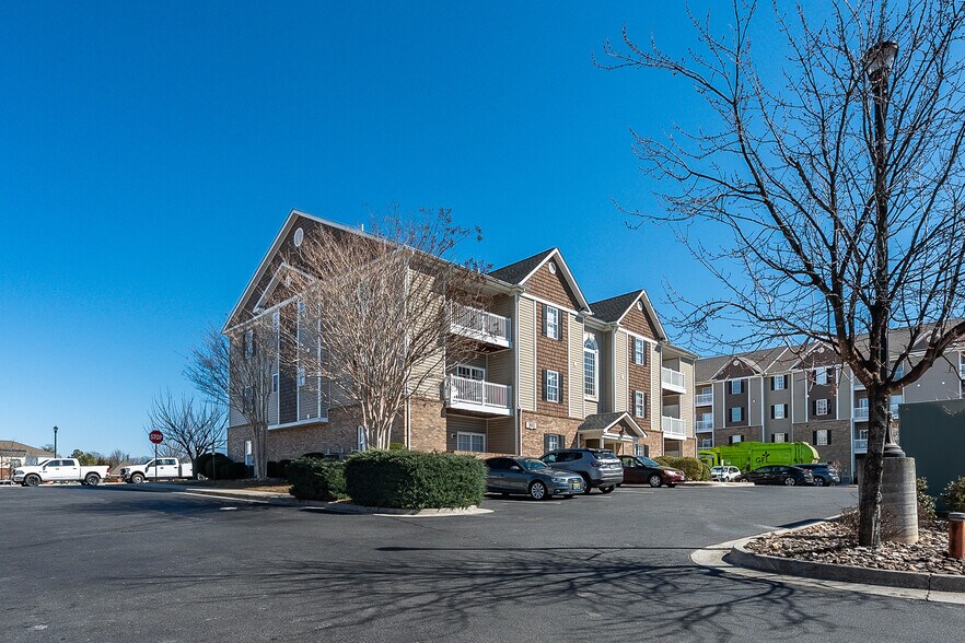 More Photos Of 301 Rotunda St, Lynchburg Apartments For Sale