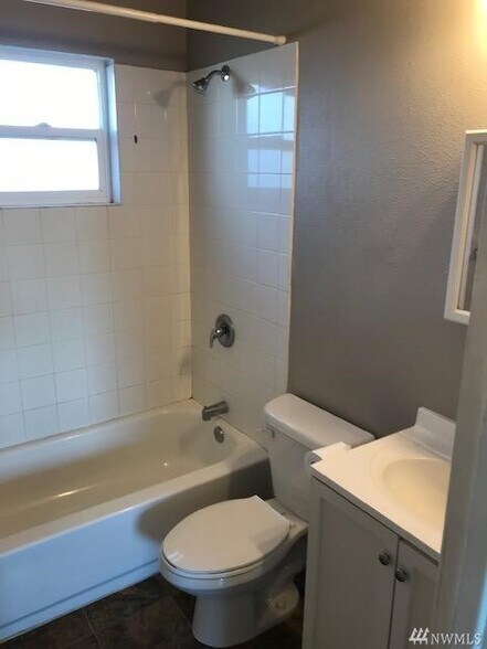 More Photos Of 222 G St SE, Quincy Apartments For Sale