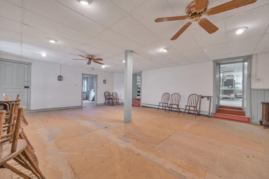 More Photos Of 349 Huffs Church Rd, Mertztown Restaurant For Sale