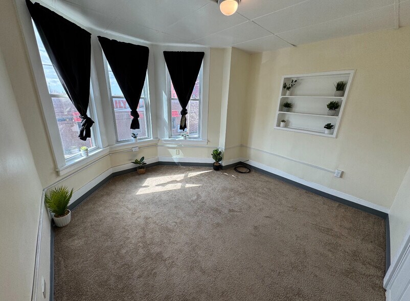 More Photos Of 1639 N Salina St, Syracuse Storefront Retail Residential For Sale