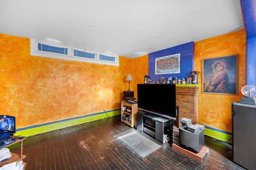 More Photos Of 212-220 Grant St, Buffalo Apartments For Lease