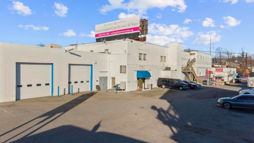 More Photos Of 914 E Main St, Stamford Warehouse For Sale