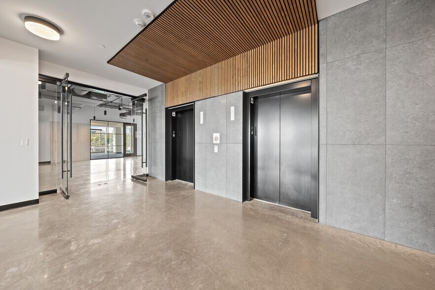 More Photos Of 1300 E 5th St, Austin Office For Lease