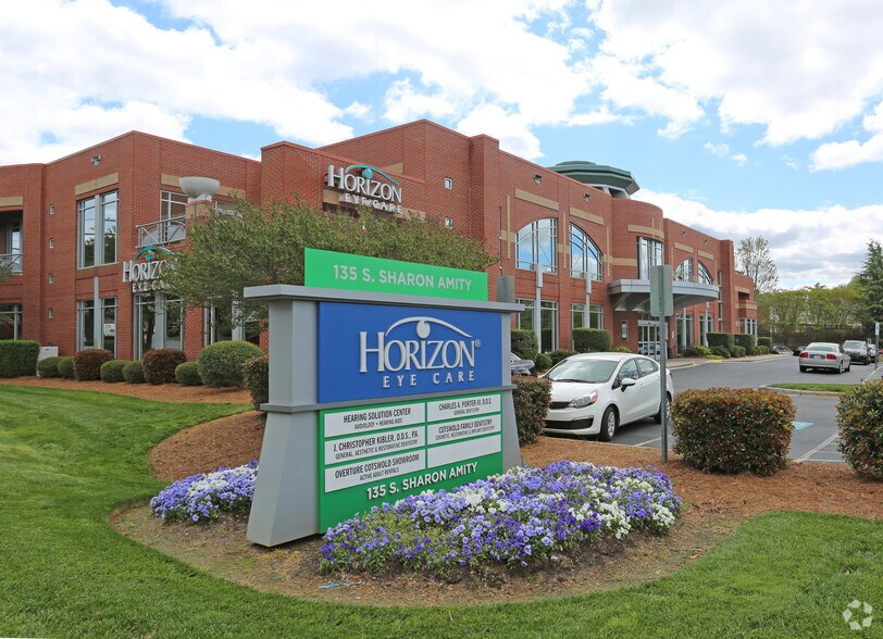 More Photos Of 135 S Sharon Amity Rd, Charlotte Medical For Lease