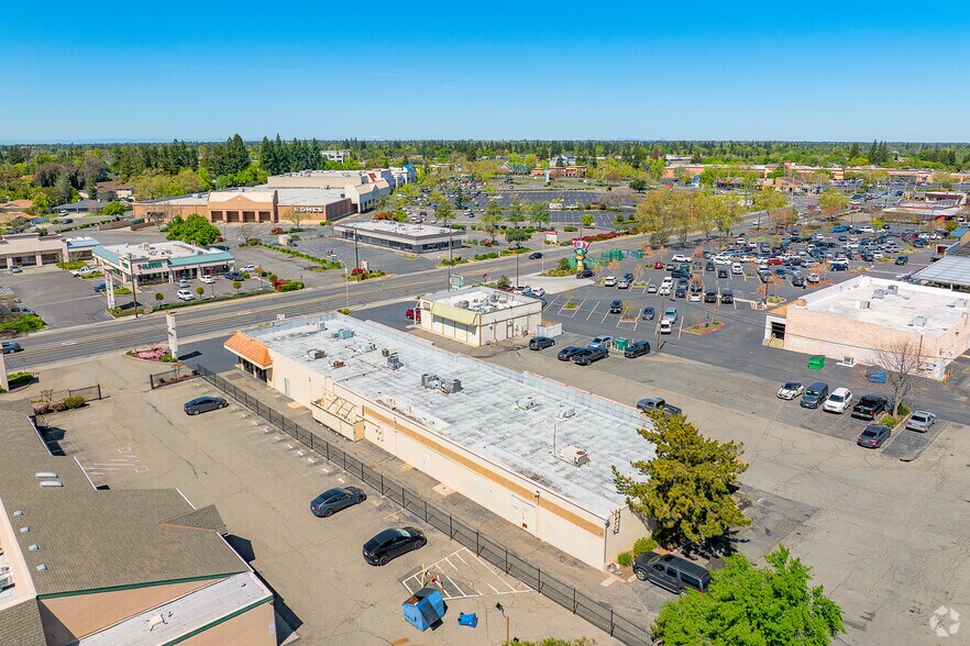 More Photos Of 6026-6048 San Juan Ave, Citrus Heights Auto Repair For Lease