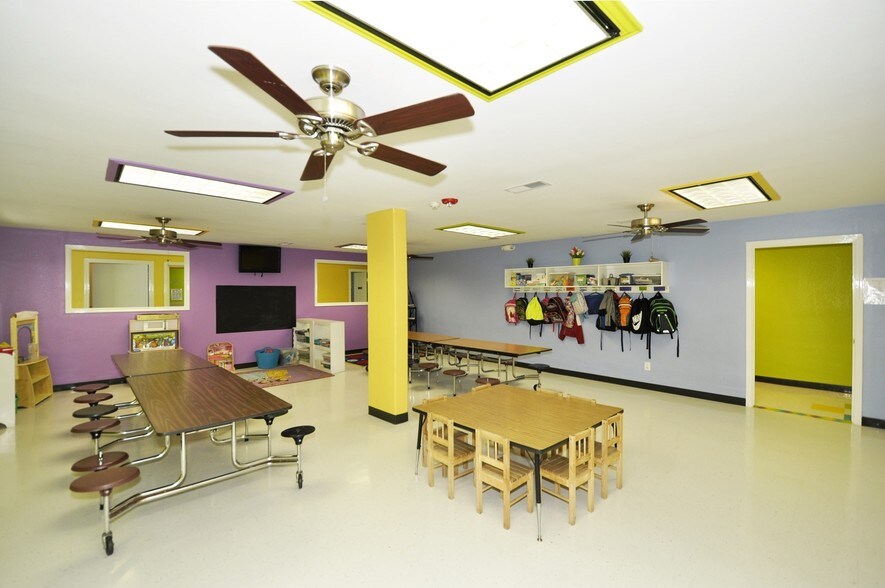 More Photos Of 1220 Mulcahy St, Rosenberg Religious Facility For Sale