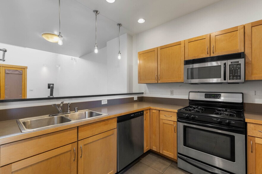 More Photos Of 1281 Stoneridge Dr, Bozeman Apartments For Sale