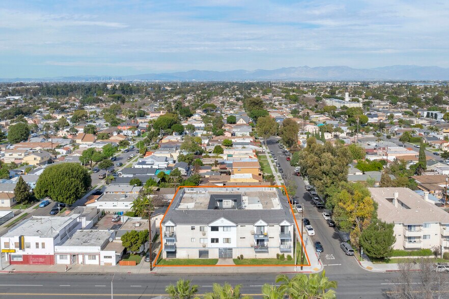 More Photos Of 1075 E South St, Long Beach Apartments For Sale