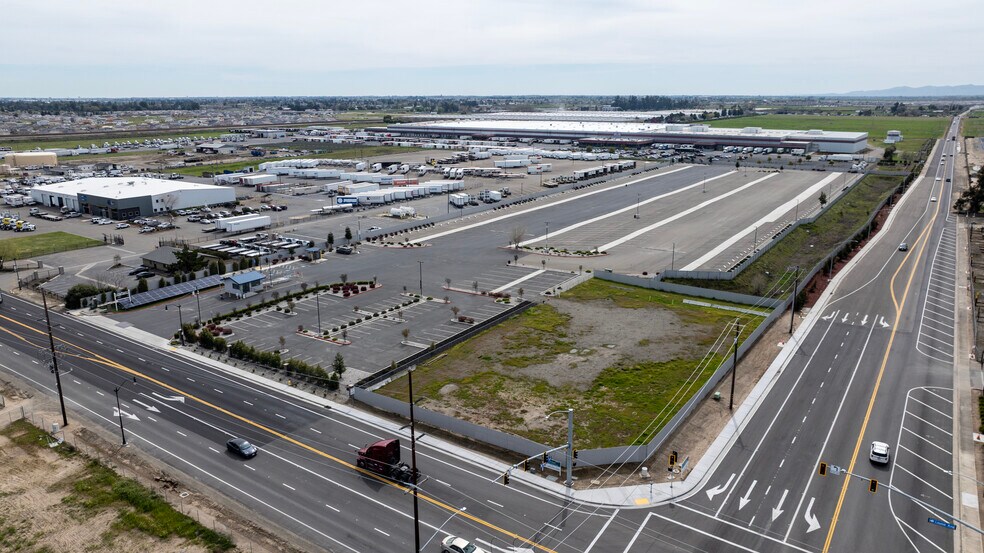 More Photos Of 1850 E Louise Ave, Lathrop Land For Lease