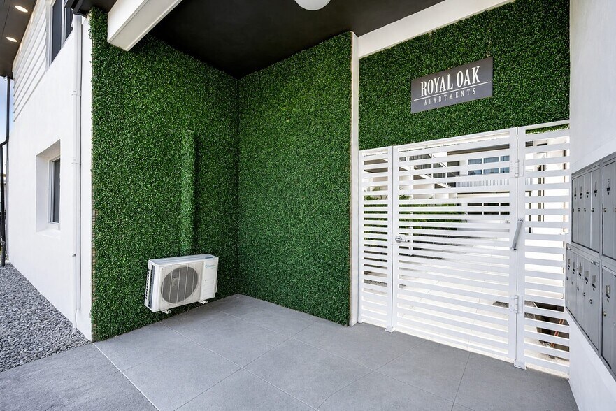 More Photos Of 14280 NE 6th Ave, North Miami Apartments For Sale
