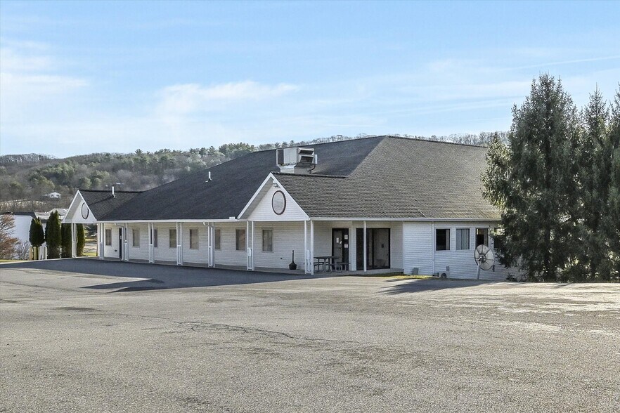 More Photos Of 200 Pine Brook Pl, Orwigsburg Medical For Lease