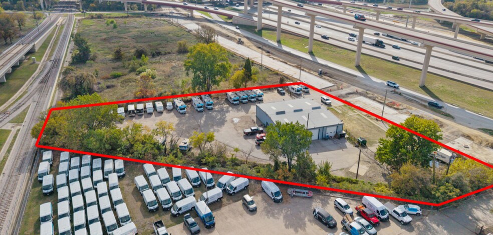 Primary Photo Of 2630 N Interstate 35E, Carrollton Service For Sale