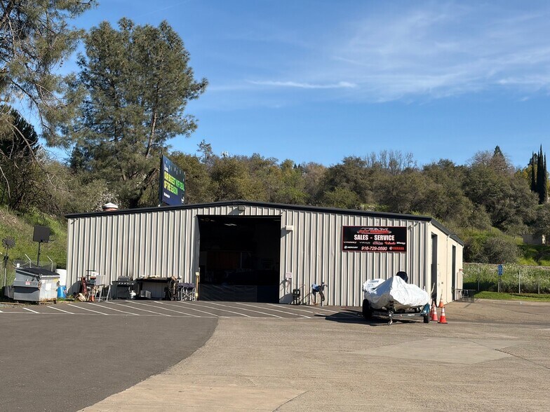 Primary Photo Of 9390 Old State Hwy, Newcastle Warehouse For Sale