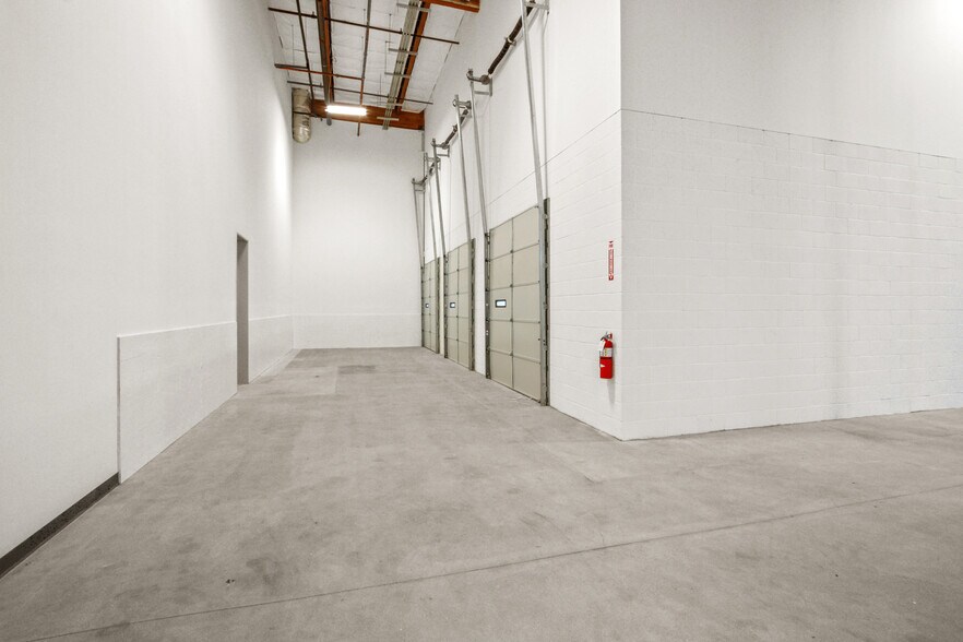 More Photos Of 4155-4165 E La Palma Ave, Anaheim Research And Development For Sale