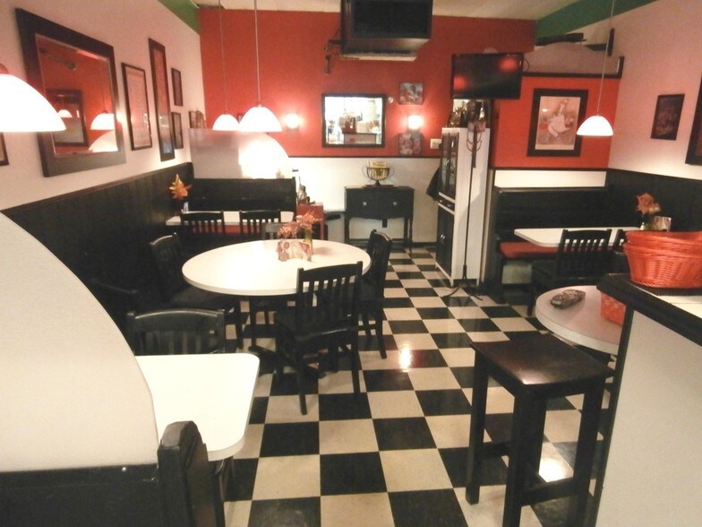 More Photos Of 2001 College Dr, Clementon Restaurant For Sale