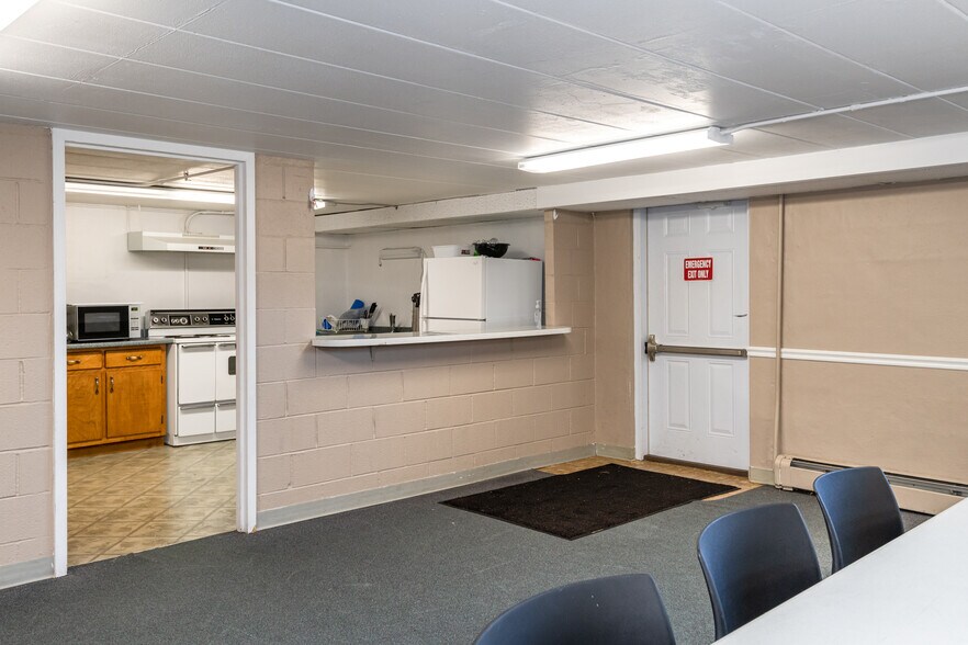 More Photos Of 4445 Wilmington Pike, Dayton Religious Facility For Sale