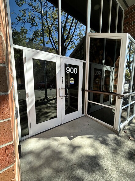 More Photos Of 900 5th Ave, San Rafael Office For Lease