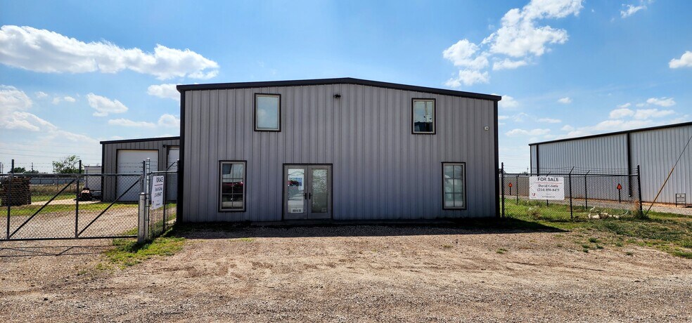 More Photos Of 10630 Private Road 1310, Wolfforth Industrial For Sale