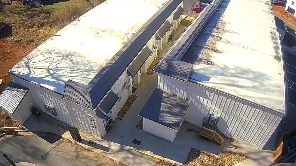 More Photos Of 198 Cowan St, Rutherfordton Apartments For Sale