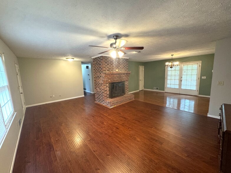 More Photos Of 2662 Thompson Mill Rd, Buford Religious Facility For Sale