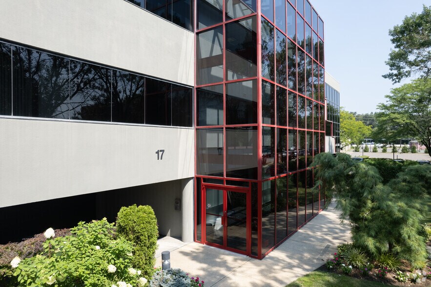 More Photos Of 17 Arcadian Ave, Paramus Medical For Lease