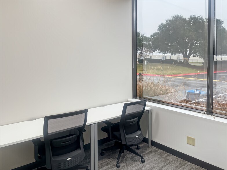 More Photos Of 505 E Huntland Dr, Austin Coworking Space