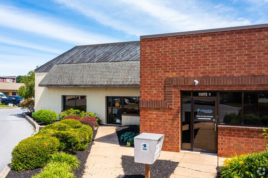 More Photos Of 208 Carter Dr, West Chester Light Distribution For Lease