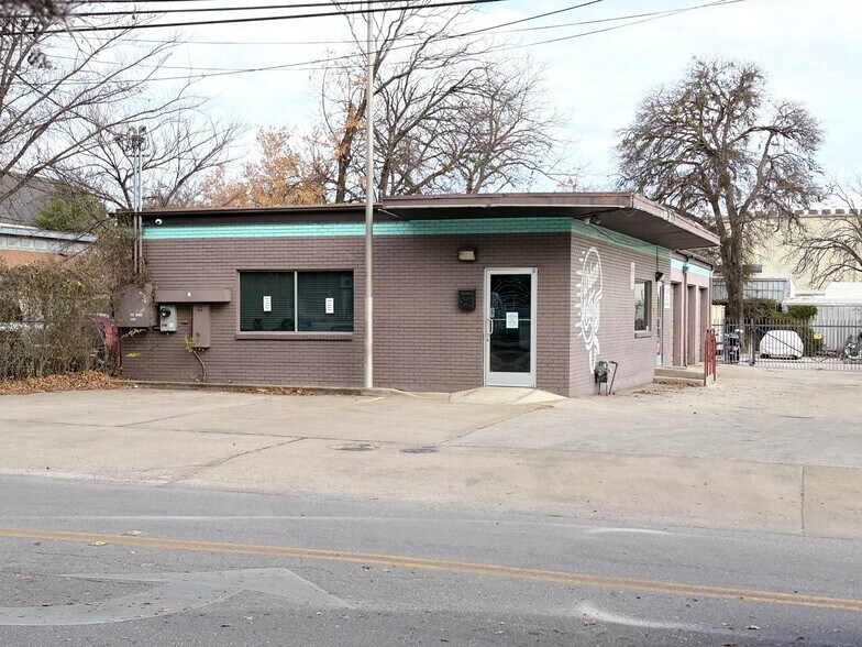 More Photos Of 1402 Hether St, Austin Office For Lease