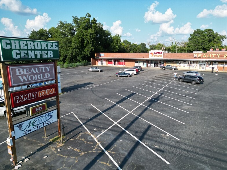 More Photos Of 808-888 Pio Nono Ave, Macon-Bibb General Retail For Sale