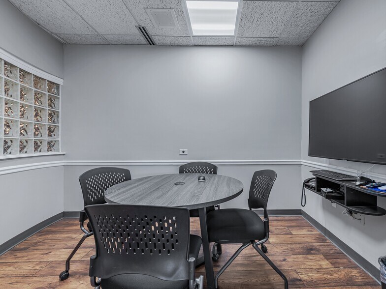 More Photos Of 86 Asheland Ave, Asheville Medical For Lease