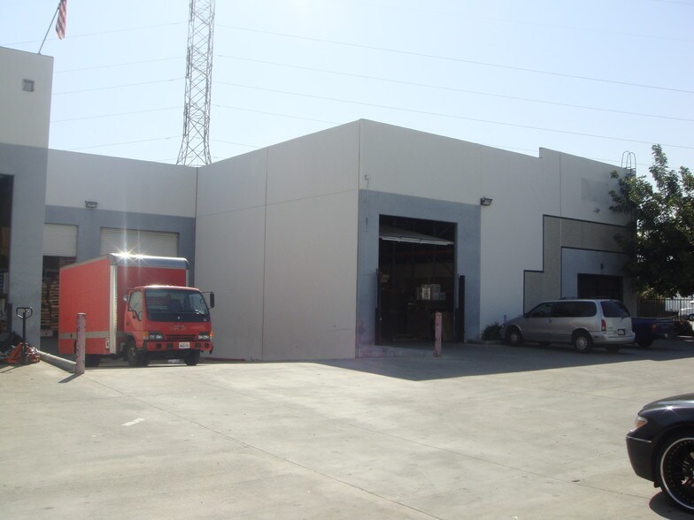 More Photos Of 13450 Brooks Dr, Baldwin Park Warehouse For Lease