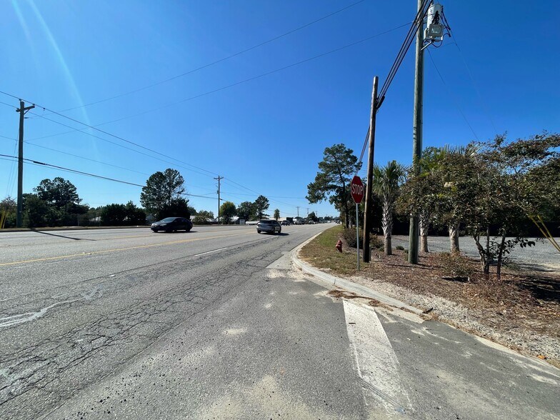 More Photos Of 1736 W. Main, Lexington Flex For Lease