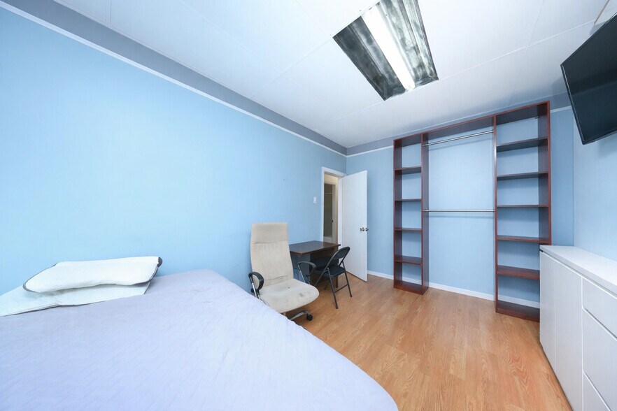 More Photos Of 1848 Coney Island Ave, Brooklyn Flex For Sale
