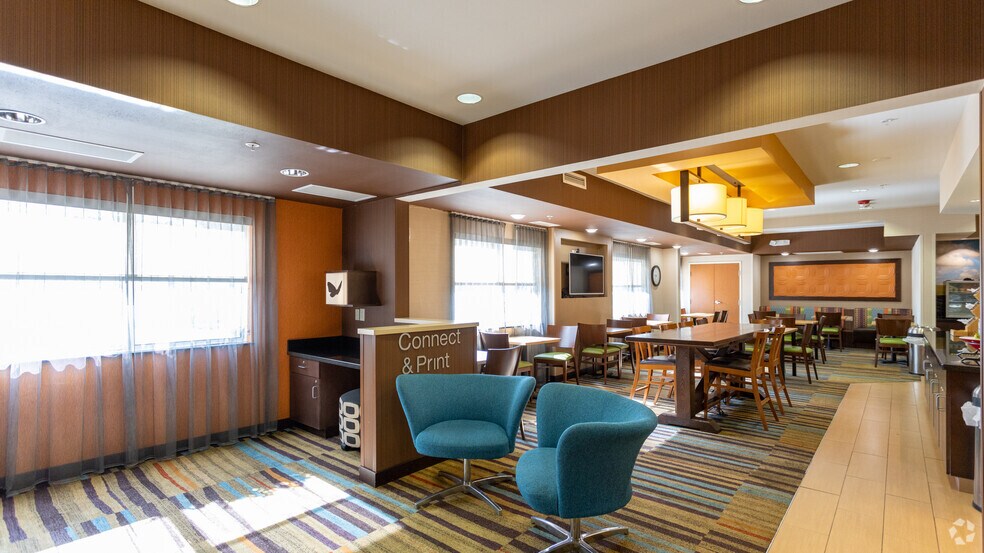 More Photos Of 5200 Cardinal Square Blvd, Saginaw Hotel For Sale