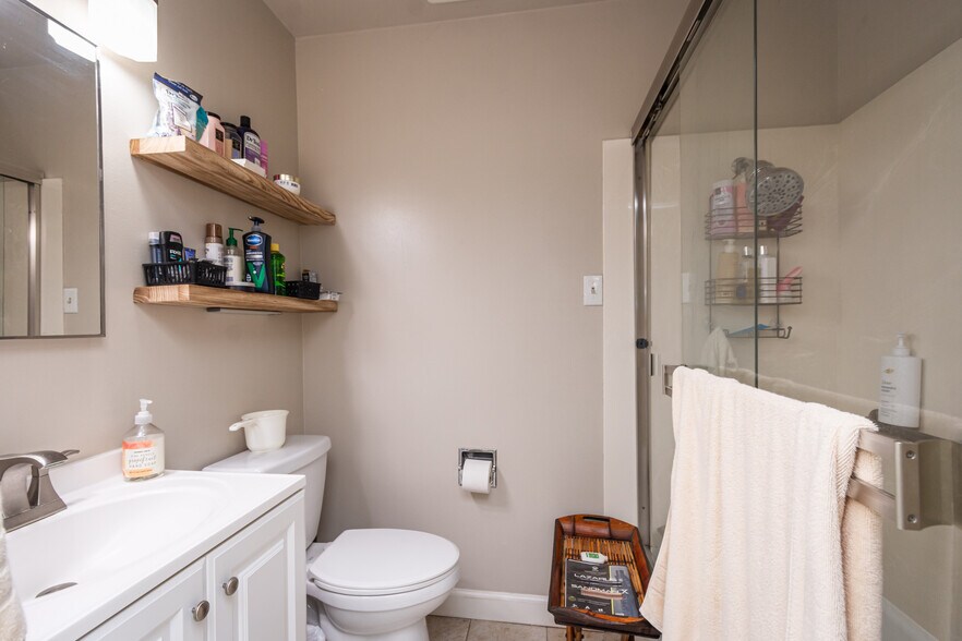 More Photos Of 811 Brown St, Martinez Apartments For Sale