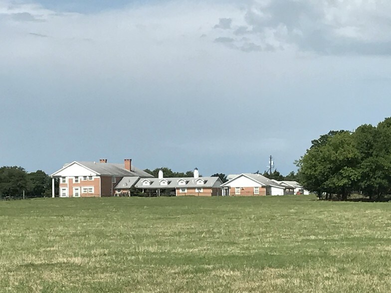 More Photos Of 13673 Interstate Highway 30 E, Saltillo Land For Sale