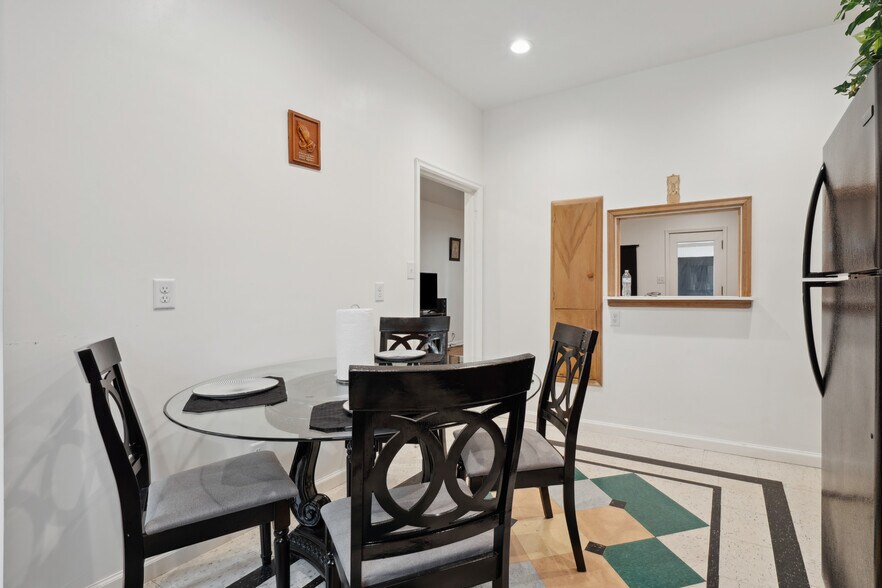 More Photos Of 310 2nd St SE, Dyersville Specialty For Sale